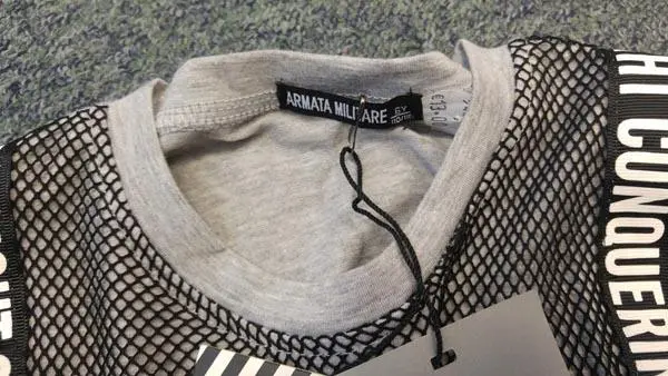 Foto do aviso oficial: Armata Militare T-shirt para crianças — risco: Ferimentos