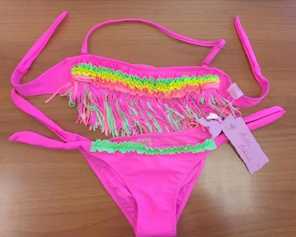 Photo de l’avis officiel: Hello Bikini Bikini des filles — risque: Blessures (A12/1222/16)