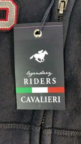 Photo de l’avis officiel: Legendary Riders Cavalieri Ensemble de vêtements — risque: Etranglement