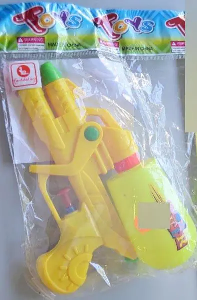Photo de l’avis officiel: Fantástiko GUN SUPER Pistolet à eau — risque: Suffocation