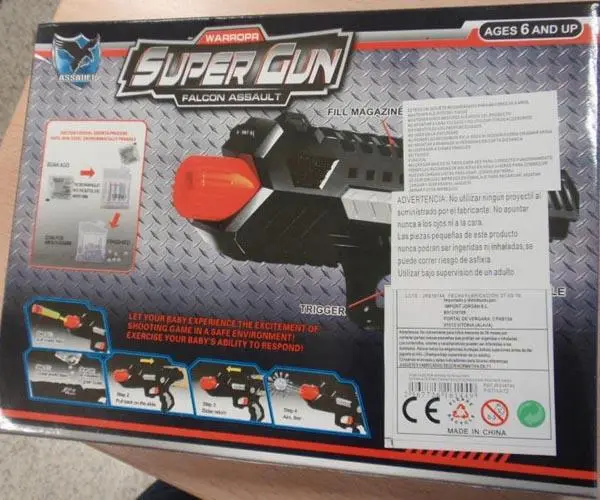 Photo de l’avis officiel: Assault SUPER GUN FALCON ASSAULT Pistolet à jouets — risque: Étouffement