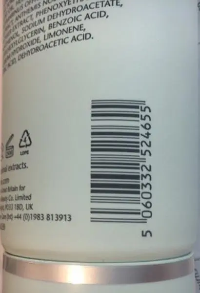 Foto uit de officiële melding: Liz Earle Cleanse &amp; Polish Hot Cloth Cleanser Huidcrème — risico: Microbiologische risico's