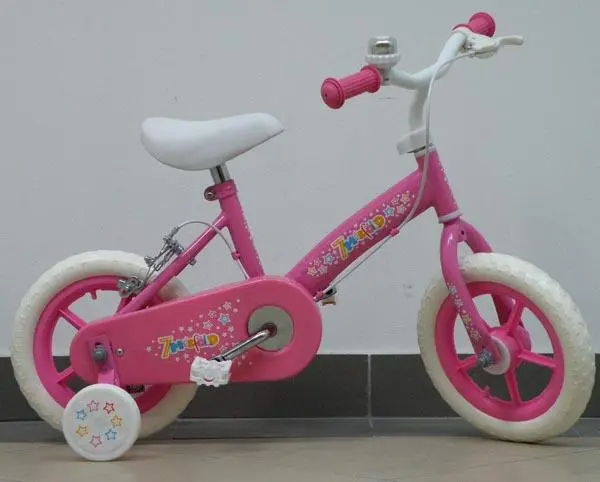 Foto uit de officiële melding: Polymobil 7MÉRFÖLD Kinderfiets — risico: Verwonding