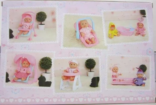 Foto do aviso oficial: R&amp;T IT'S A BABY Boneca de plástico com acessórios — risco: Engasgamento