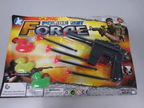 Foto do aviso oficial: YC 1) POLICE SET FORCE 2) THE POLICE JUSTICE COMBAT Conjunto de polícias de brinquedos — risco: Engasgamento