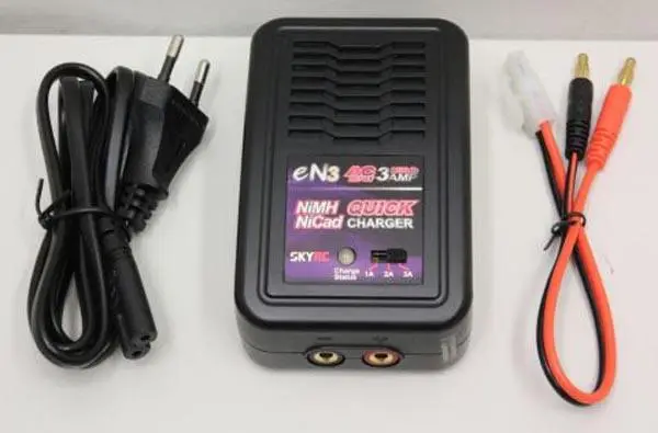 Photo de l’avis officiel: SkyRC NiMH / NiCad(4-8S) Quick Charger Chargeur de batterie — risque: Choc électrique