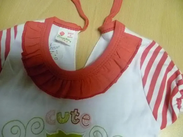 Foto dell’avviso ufficiale: Rozalinda Set di abbigliamento per bambini — rischio: Strangolamento (A12/1597/16)