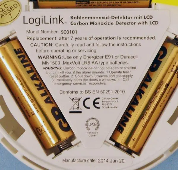 Photo from the official notice: Logilink Carbon Monoxide Detector with LCD — suffocation risk