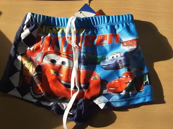 Foto aus der offiziellen Meldung: Qcdef Bademode für Kinder — Risiko: Verletzungen