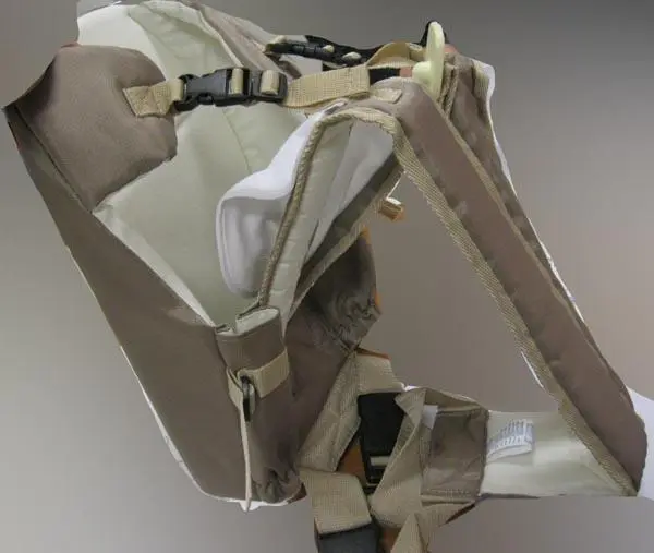 Photo from the official notice: WOMAR Baby carrier - Globetrotter — injuries risk
