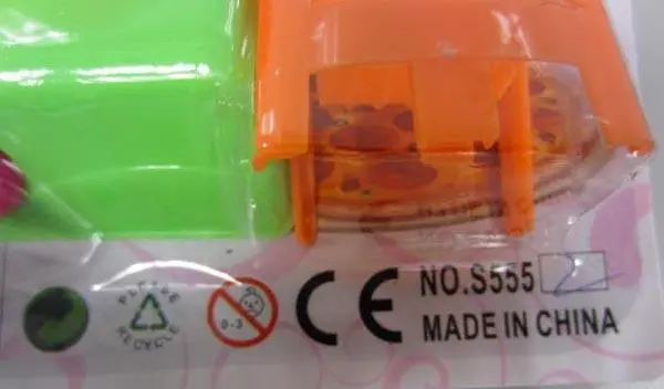 Photo from the official notice: Rincón Cooking/ Kitchen kitchen play set — choking risk