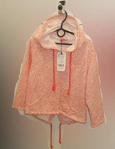Photo de l’avis officiel: Miss Mossa Kids Collection Sweat-shirt — risque: Blessures & Etranglement