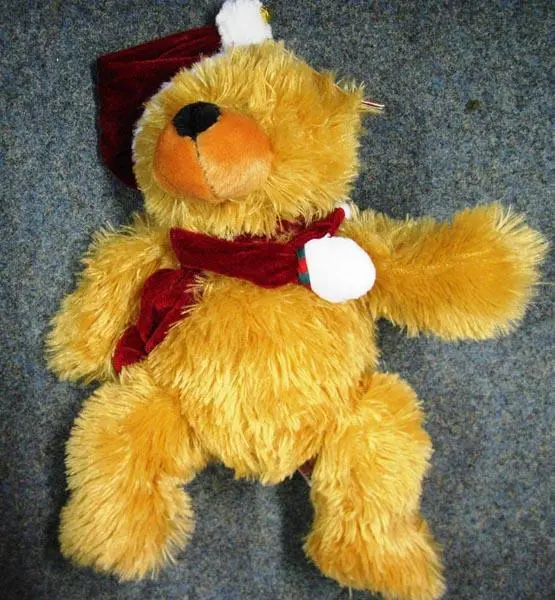 Foto aus der offiziellen Meldung: Quality Plush Collection Plüschspielzeug — Risiko: Ersticken