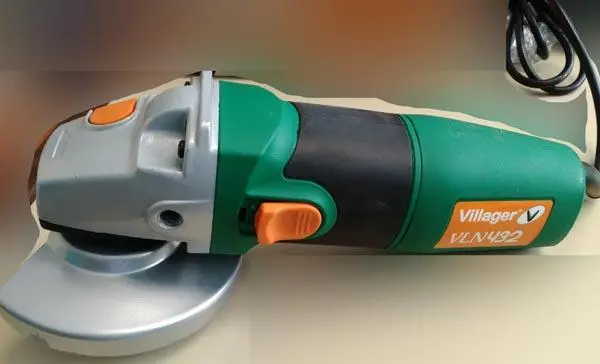Photo de l’avis officiel: VILLAGER Angle Grinder Broyeur d’angle — risque: Choc électrique