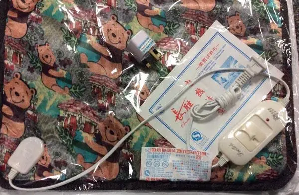 Photo de l’avis officiel: Chang Sheng Coussinet pour animaux de compagnie chauffés — risque: Brûlures & Incendie