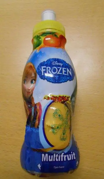 Foto do aviso oficial: Disney/ Star Wars Garrafa de suco com brinquedo surpresa — risco: Engasgamento