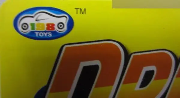 Foto aus der offiziellen Meldung: 198 Toys / Amatoys Driving Car Spielzeugautos — Risiko: Ersticken