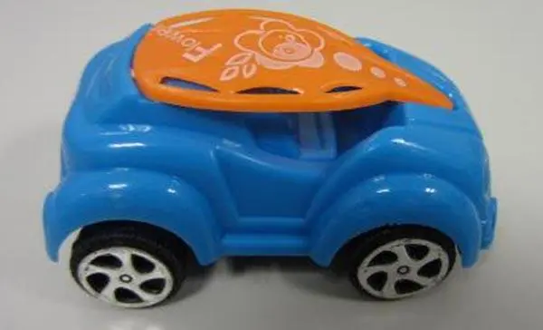 Foto aus der offiziellen Meldung: 198 Toys / Amatoys Driving Car Spielzeugautos — Risiko: Ersticken