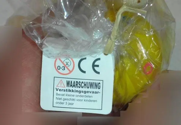 Foto aus der offiziellen Meldung: Van Cranenbroek Maracas set 19 cm Rasseln — Risiko: Ersticken