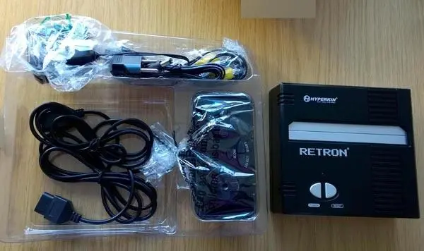 Photo de l’avis officiel: HYPERKIN RETRON Console de jeu — risque: Choc électrique