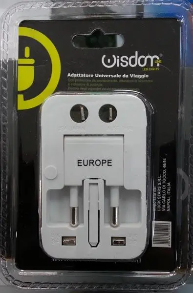 Foto uit de officiële melding: WISDOM LINE Universal Travel Adaptor Reisstekkeradapter — risico: Elektrische schok