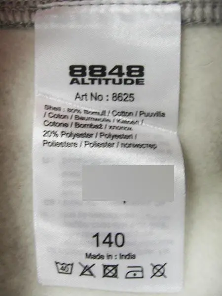 Foto do aviso oficial: 8848 ALTITUDE Pijama infantil — risco: Estrangulamento
