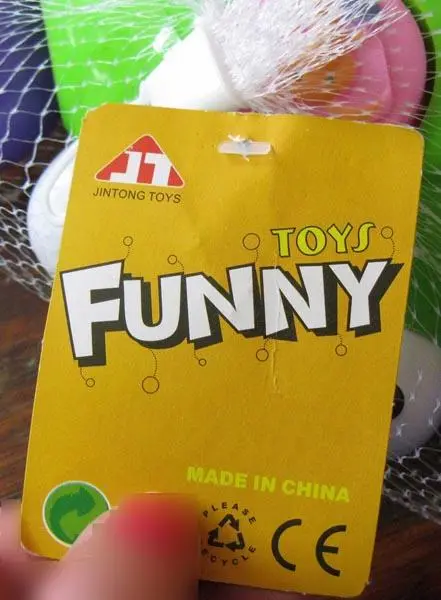 Foto uit de officiële melding: Jintong toys/Toys Funny Zabawka do ciagniecia [Pull-along toy] Pull-along speelgoed — risico: Verstikking door inslikken