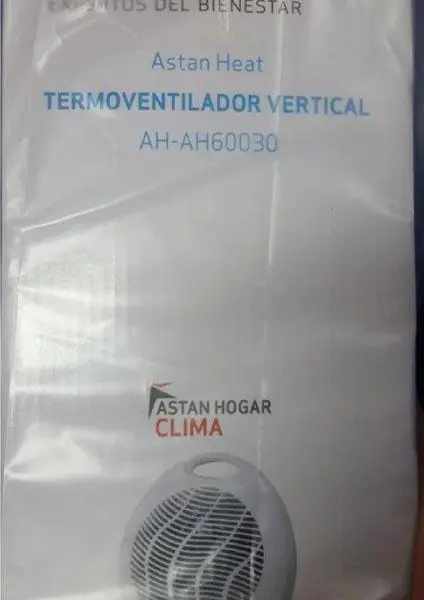 Foto aus der offiziellen Meldung: ASTAN HOGAR TERMOVENTILADOR VERTICAL Heizlüfter — Risiko: Elektrischer Schlag
