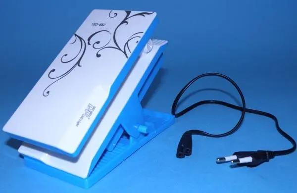 Photo from the official notice: Dp LED clip-on &amp; foldable desk lamp — electric shock & fire risk