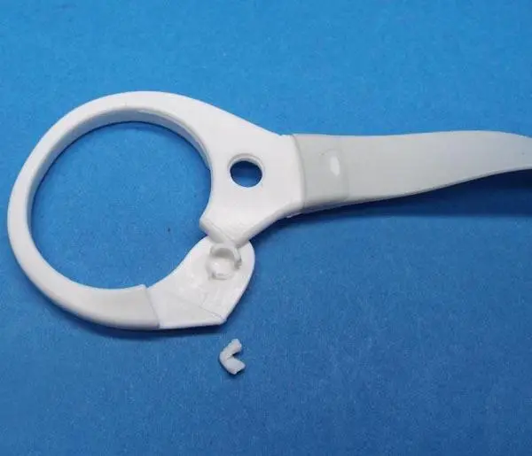 Photo from the official notice: TIGEX Attache sucettes - Soother holder — choking risk