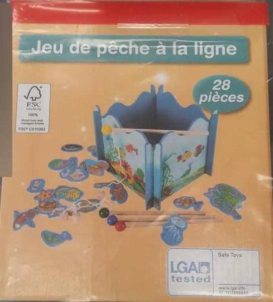 Photo from the official notice: Jeu de pêche à la ligne (Fishing game) — choking risk
