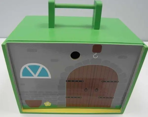 Foto do aviso oficial: Hema Wooden Farm in Box Brinquedo de madeira — risco: Engasgamento