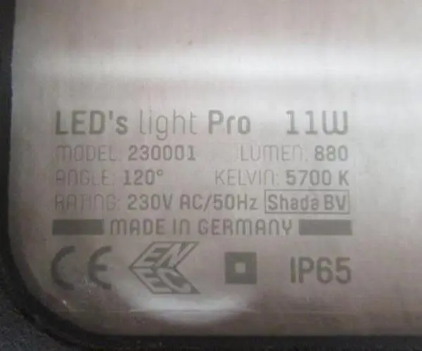 Foto do aviso oficial: LED's Light Pro 230V LED Floodlight Projetor LED — risco: Choque elétrico