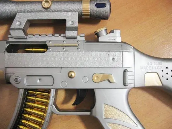 Photo de l’avis officiel: SUper gun Pistolet à jouets — risque: Lésions auditives
