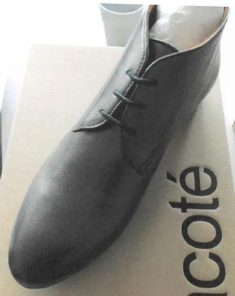 Photo de l’avis officiel: Acoté Bottines Chaussures en cuir pour dames — risque: Risque chimique