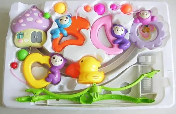 Photo from the official notice: Mei Lin da Dream babies' musical mobile — choking risk