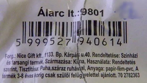 Photo from the official notice: Álarc ('Mask') fancy-dress mask — burns risk