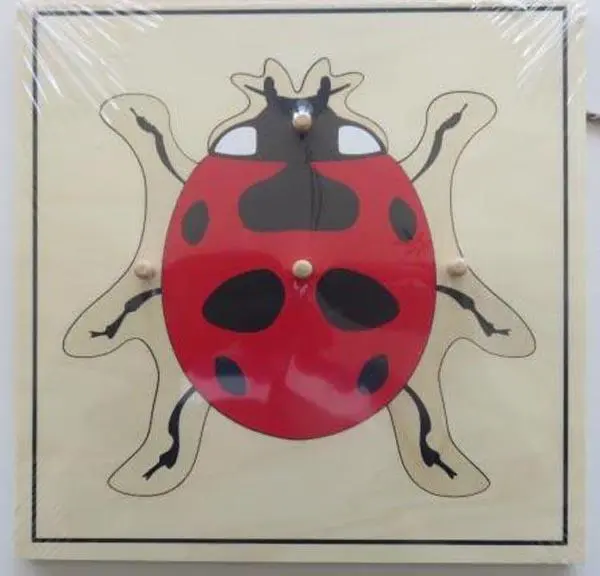 Foto aus der offiziellen Meldung: JAISA Animal Puzzle: Rooster and Ladybug Kinder-Puzzle — Risiko: Ersticken