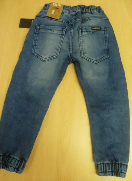Foto dell’avviso ufficiale: Reserved Jeans per bambini — rischio: Lesioni