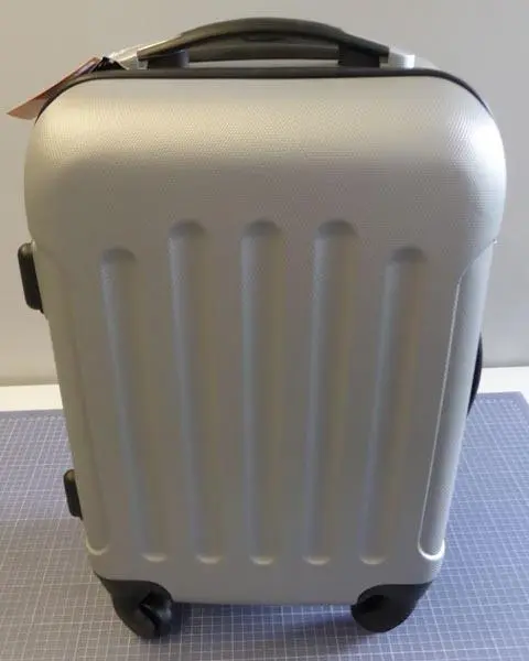 Photo de l’avis officiel: LEONARDO Trolley Size 18inch Silver Valise de chariot — risque: Risque chimique