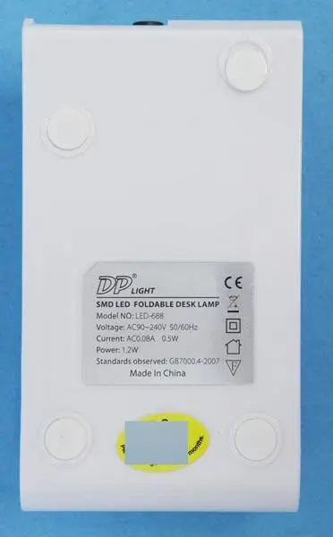 Foto dell’avviso ufficiale: Dp SMD LED FOLDABLE DESK LAMP Lampada da scrivania — rischio: Scossa elettrica & Incendio