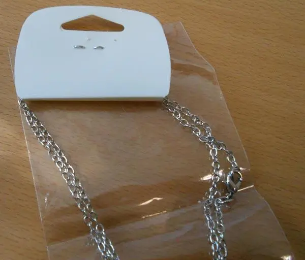 Foto dell’avviso ufficiale: Fashion Jewelry Collana — rischio: Rischio chimico (A12/1207/17)