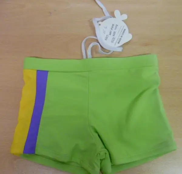 Foto aus der offiziellen Meldung: Trendy Boy Bademode für Kinder — Risiko: Verletzungen
