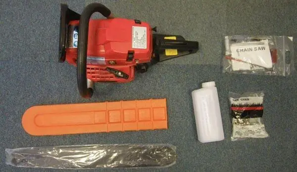 Photo de l’avis officiel: Wendali Gasoline Chain saw Tronçonneuse — risque: Blessures