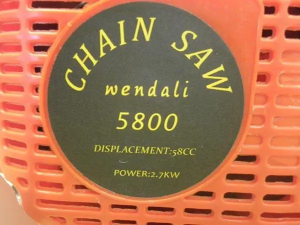 Photo de l’avis officiel: Wendali Gasoline Chain saw Tronçonneuse — risque: Blessures