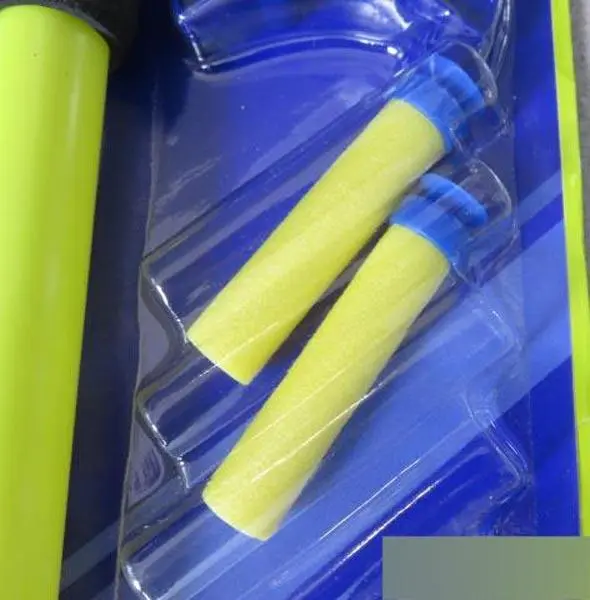 Photo from the official notice: Nan Li / Arce Beach Shoot Game blow pipe with projectiles — choking risk