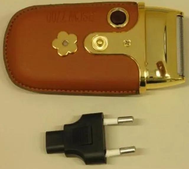 Foto do aviso oficial: Target Barbeador elétrico «Target Shaver» — risco: Choque elétrico