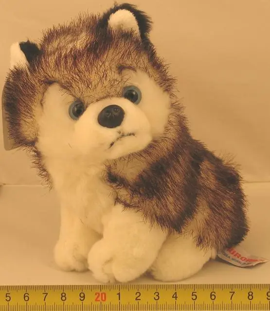 Photo from the official notice: Spen 1) plush bear 2) plush dog — choking risk