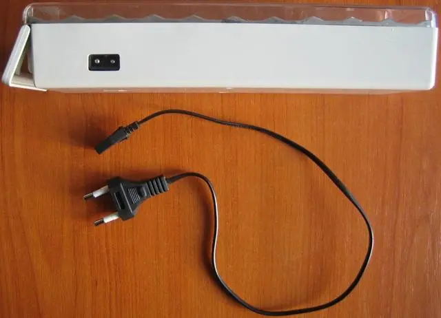 Photo de l’avis officiel: CASIBAO Lumière rechargeable «LED 20 heures de lumière» — risque: Choc électrique & Incendie