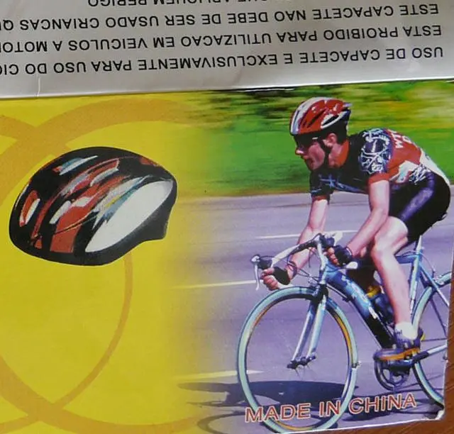 Foto uit de officiële melding: Helmet QKU Fietshelm  &amp; #13; — risico: Verwonding
